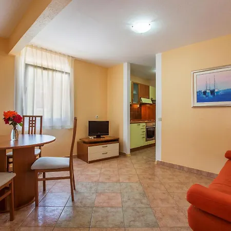 Matilde Beach 4 - Park View * Vodice